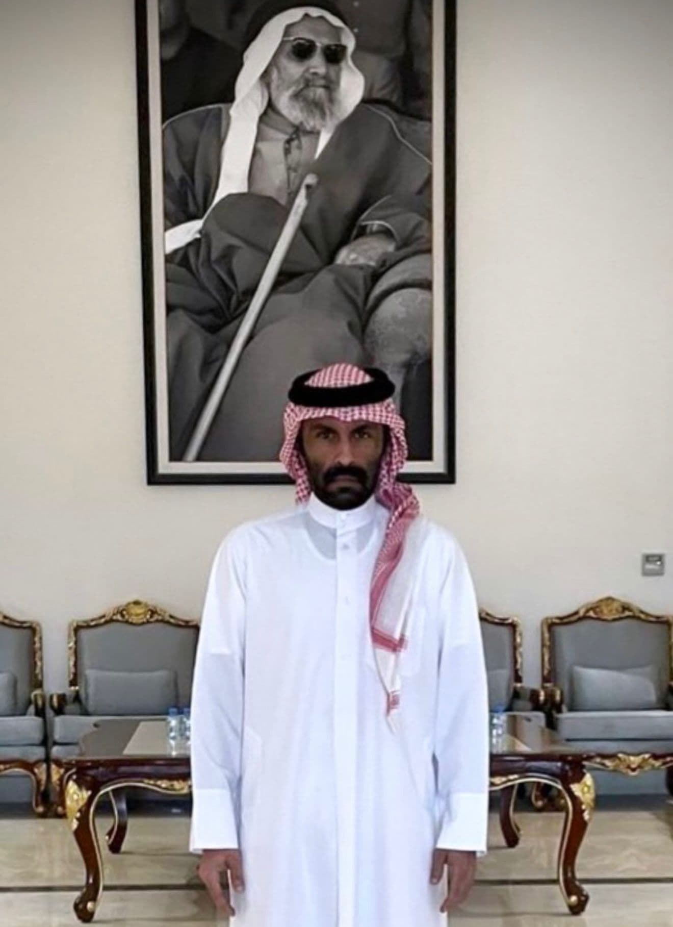 الشاعر خليفة بن عبدالعزيز العطية
